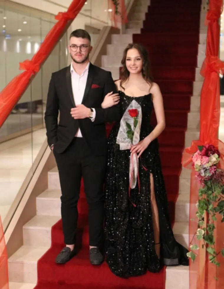 Sve pr&scaron;talo od glamura: Dubrovački maturanti pokazali svoja najbolja izdanja