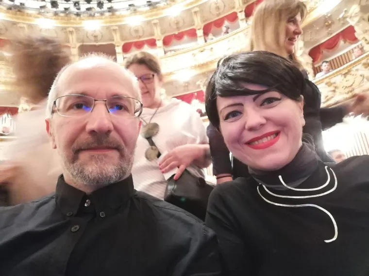 Od čarobnjačkih &scaron;e&scaron;ira do ekstravagantnih haljina: Ovo su najbolja izdanja Mirele Holy