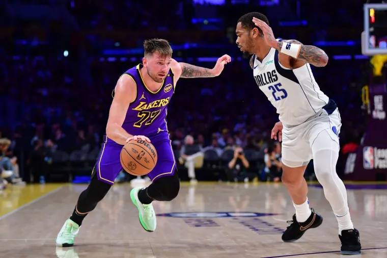 Dončić je majstor košarke. Dončić je osigurao svoj prvi triple-double s Lakersima u emotivnoj noći za slovensku superzvijezdu, koji je bio zaslijepljen seizmičkom razmjenom iz Dallasa u Los Angeles za Anthonyja Davisa prije tri tjedna, javlja ESPN pisanje AP-a. 