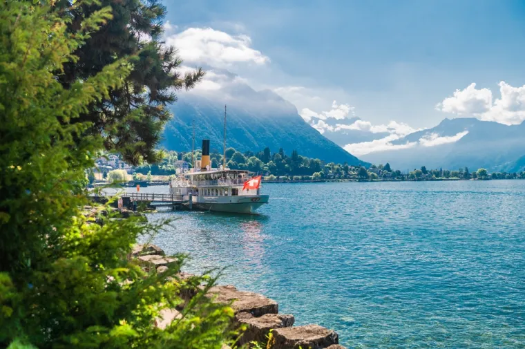 20. Švicarska: Ova zemlja ima 196 vodenih površina, od kojih je 74,5 posto ocijenjeno kao izvrsno. Ženevsko jezero i jezero Lucerne su među najpoznatijima, a Ženevsko je jedno od najvećih u Europi.