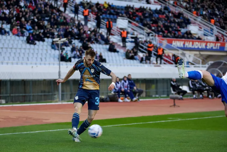 Misteriozan transparent Torcide: Otkrili smo &scaron;to znači! Pogledajte tko je jo&scaron; u loži Poljuda