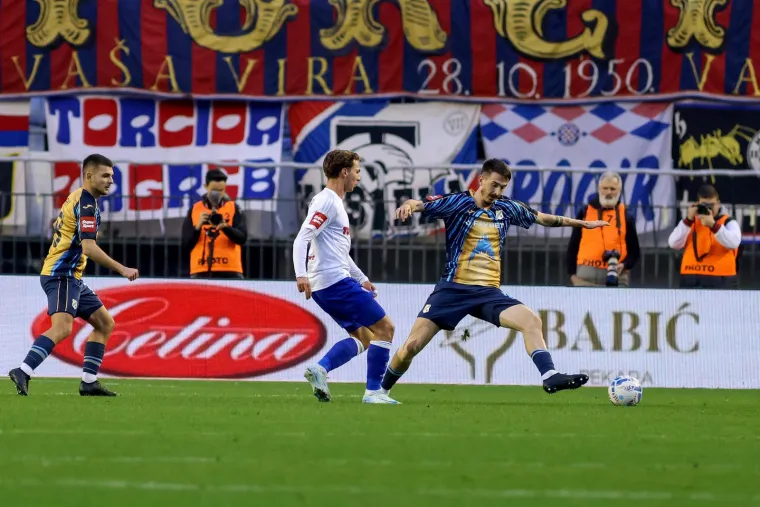 Misteriozan transparent Torcide: Otkrili smo &scaron;to znači! Pogledajte tko je jo&scaron; u loži Poljuda