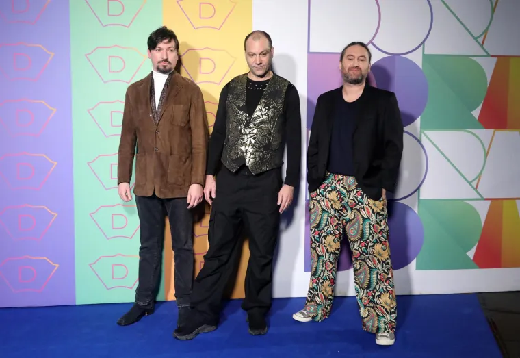 Brojna poznata lica na Plavom tepihu uoči Dore: Pogledajte tko se sve pojavio