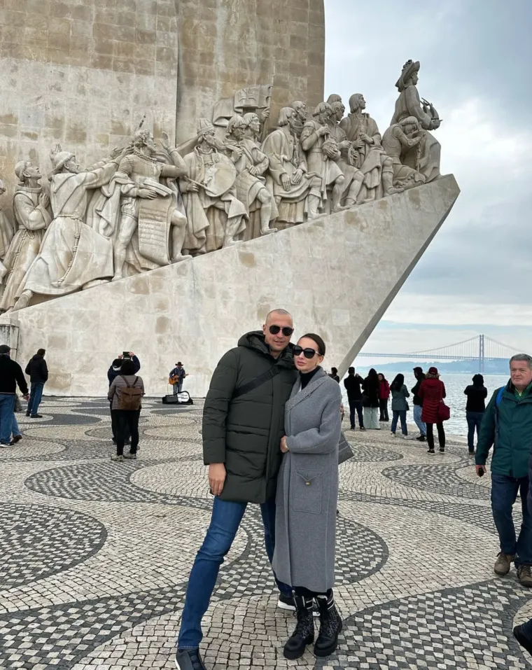 Privatno, Gorica je u dugogodišnjem braku i majka četvero djece, koje nastoji zaštititi od pritisaka javnog života. Priznala je da zbog prijetnji koje prima živi u strahu, posebno kada je riječ o sigurnosti njezine djece.