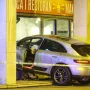 Krš i lom usred Zagreba: Porsche uletio u izlog poznatog restorana!