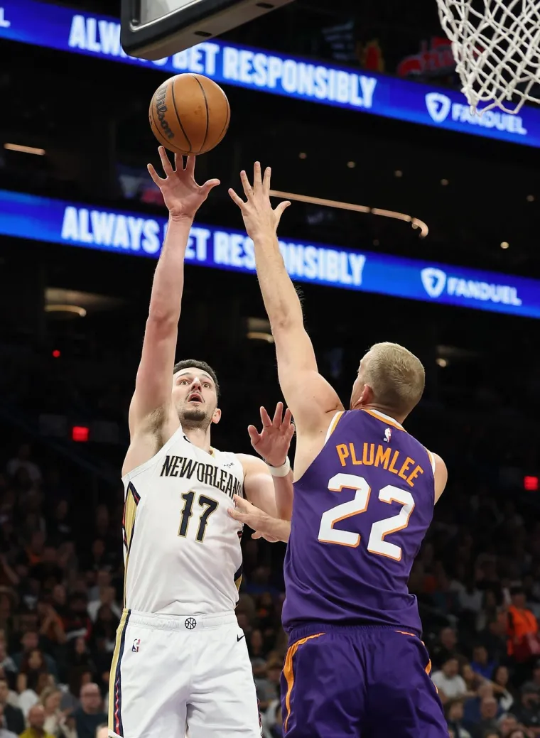 Skandal u NBA ligi! Durant &scaron;akom udario Matkovića u rebra, pogledajte kako je na&scaron; as reagirao na provokaciju