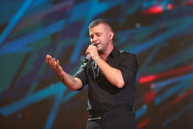 Zbog širenja zaraze korona virusa Kedžo nije imao sreće. Eurosong je te godine bio otkazan pa nije mogao predstaviti Hrvatsku. 