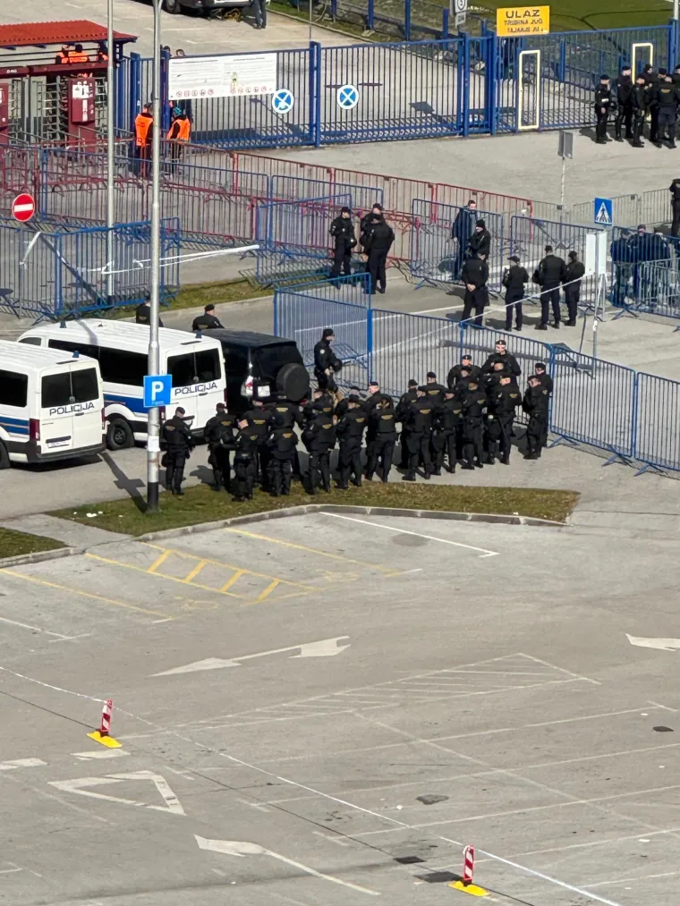 Policija u punom pogonu uoči derbija: Na Maksimir stiglo pojačanje