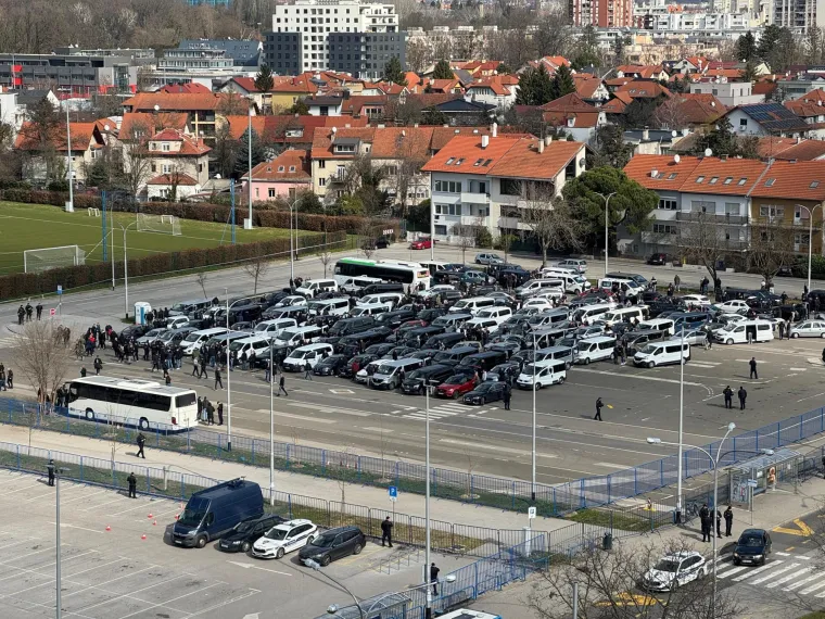 Policija u punom pogonu uoči derbija: Na Maksimir stiglo pojačanje