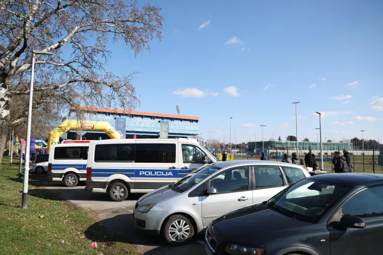 Policija je osigurala prostor oko Maksimira.