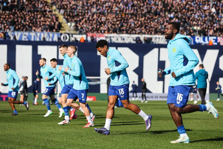 Dinamo će u dana&scaron;njoj utakmici biti s trojicom u zadnjoj liniji.