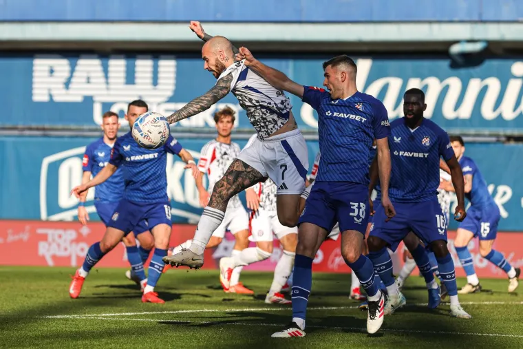 Kalik je radio velike probleme obrani Dinama te napravio dosta prekr&scaron;aja...