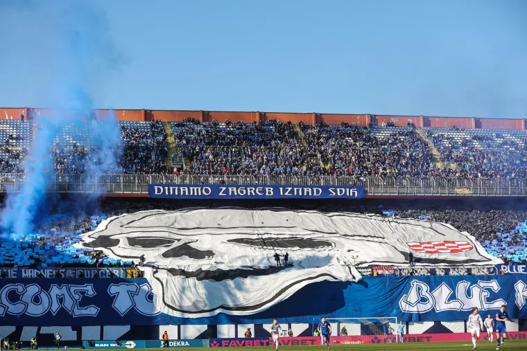 Na Maksimiru se pojavila ikona Hajduka, smjestio se blizu Zajeca