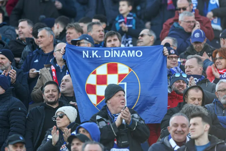 Na Maksimiru se pojavila ikona Hajduka, smjestio se blizu Zajeca