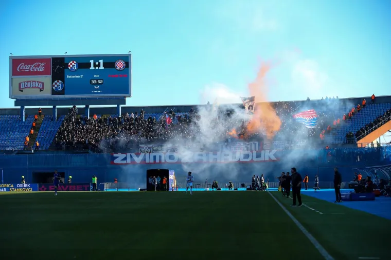 Prvo poluvrijeme je pro&scaron;lo bez veće bakljade.