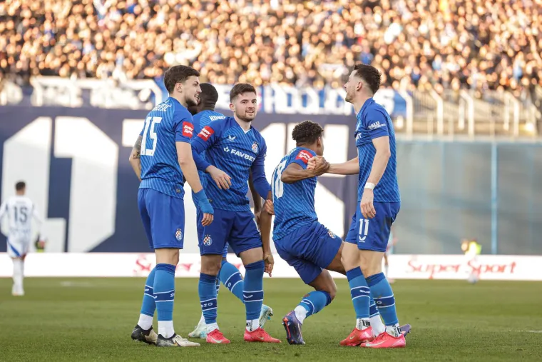 Dinamovci su bili presretni nakon gola za 2:1, činilo se kako će sve krenuti u najboljem smjeru, ali ubrzo nakon toga se dogodio start Ristovskog za isključenje.