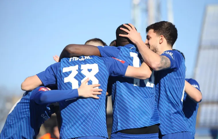 Slavlje nogometa&scaron;a Dinama nakon gola za 2:1.