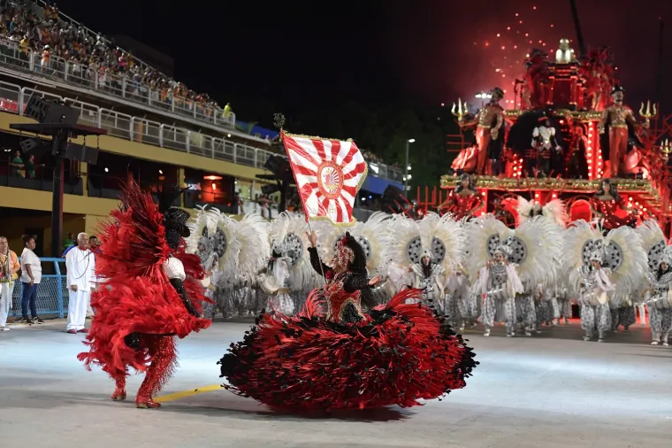 Ma tko ne bi volio biti ovdje! Glamurozni kostimi na najvećem karnevalu: Pogledajte raskošne prizore iz Rija