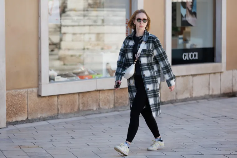 &Scaron;pica gori! Zadranka u leopard haljini istaknula duge noge i privukla poglede