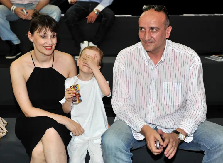 U nastavku galerije pogledajte kako danas izgleda bivša Loto djevojka. 