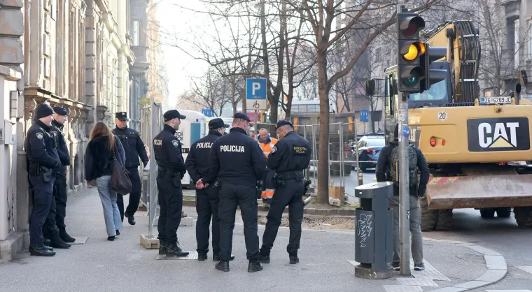 Pobuna u centru Zagreba: Radovi na podzemnim spremnicima pod nadzorom policije
