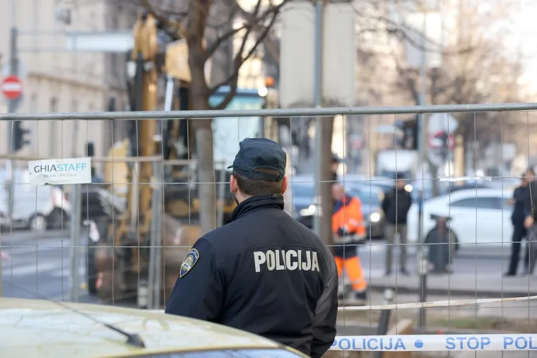 Smatra da je bolje da imamo podzemne spremnike nego da imamo tisuće kontejnera u strogom centru grada. Postoji i radijus koliko podzemni spremnici najviše mogu biti udaljeni od stanara da bi ih oni mogli na neki adekvatan način koristiti