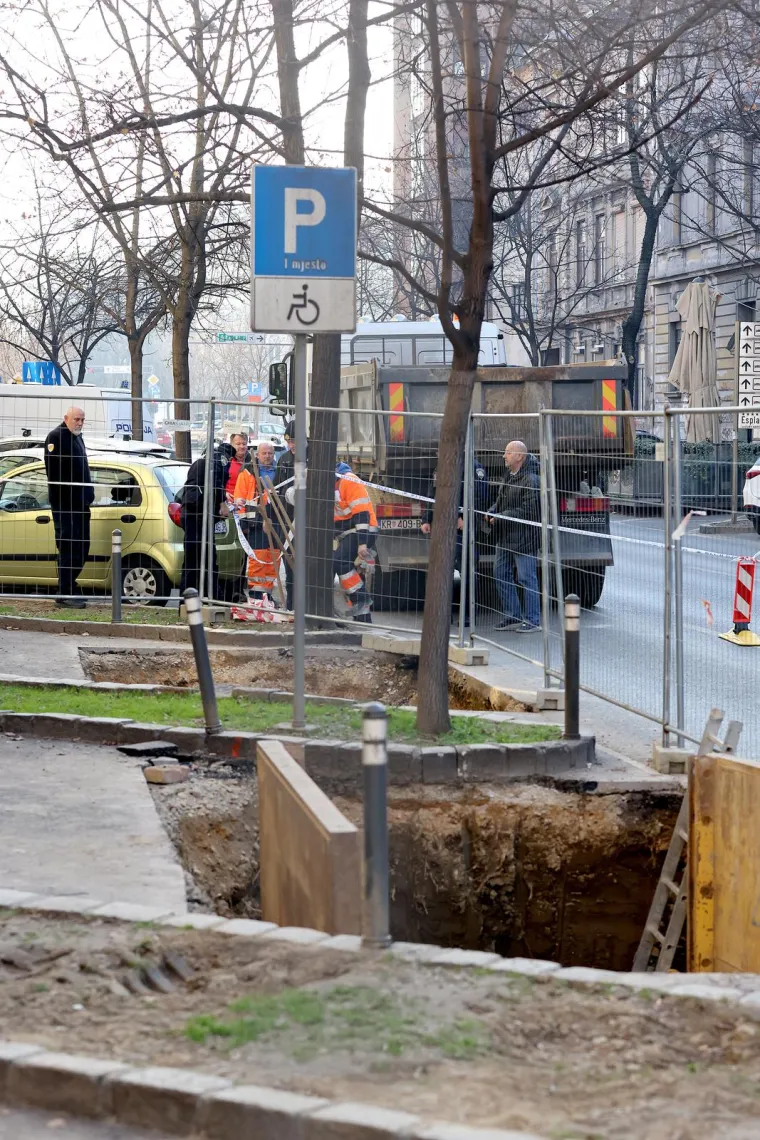 Pobuna u centru Zagreba: Radovi na podzemnim spremnicima pod nadzorom policije