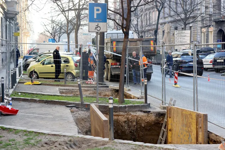 Pobuna u centru Zagreba: Radovi na podzemnim spremnicima pod nadzorom policije