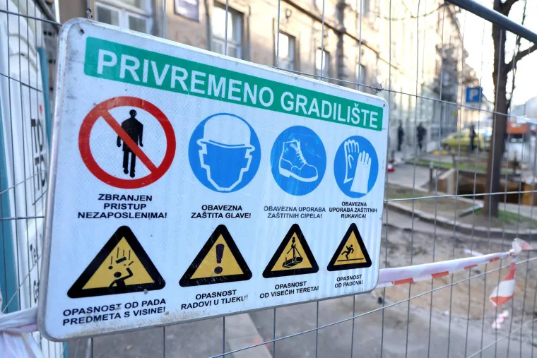 Pobuna u centru Zagreba: Radovi na podzemnim spremnicima pod nadzorom policije