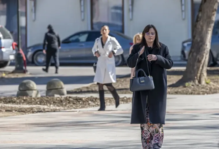 Prolaznici ostali bez daha: Misteriozne dame osvojile Karlovčane