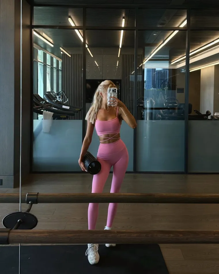 Svakodnevno trenira i pazi na svoju liniju...