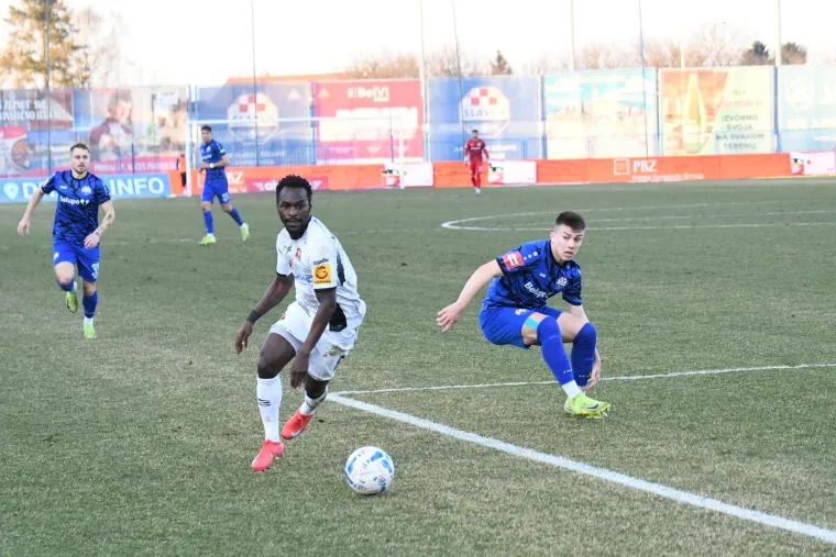 Ranije su polufinale Kupa izborili nogometa&scaron;i Rijeke i Osijeka. Rijeka je na Poljudu slavila s 3-1 protiv Hajduka, dok su Osječani s 1-0 bili bolji od Dinama na maksimirskom stadionu.