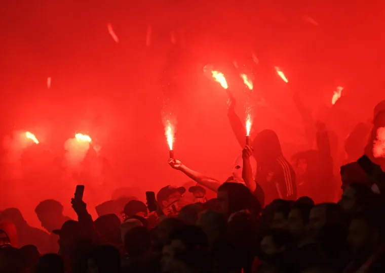 Mobitel u zraku. 