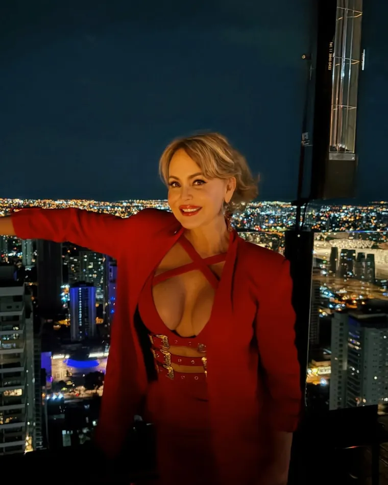 Previše botoksa ili filtera? Gabriela Spanic izgleda kao lutka, obožavatelji smatraju da je pretjerala