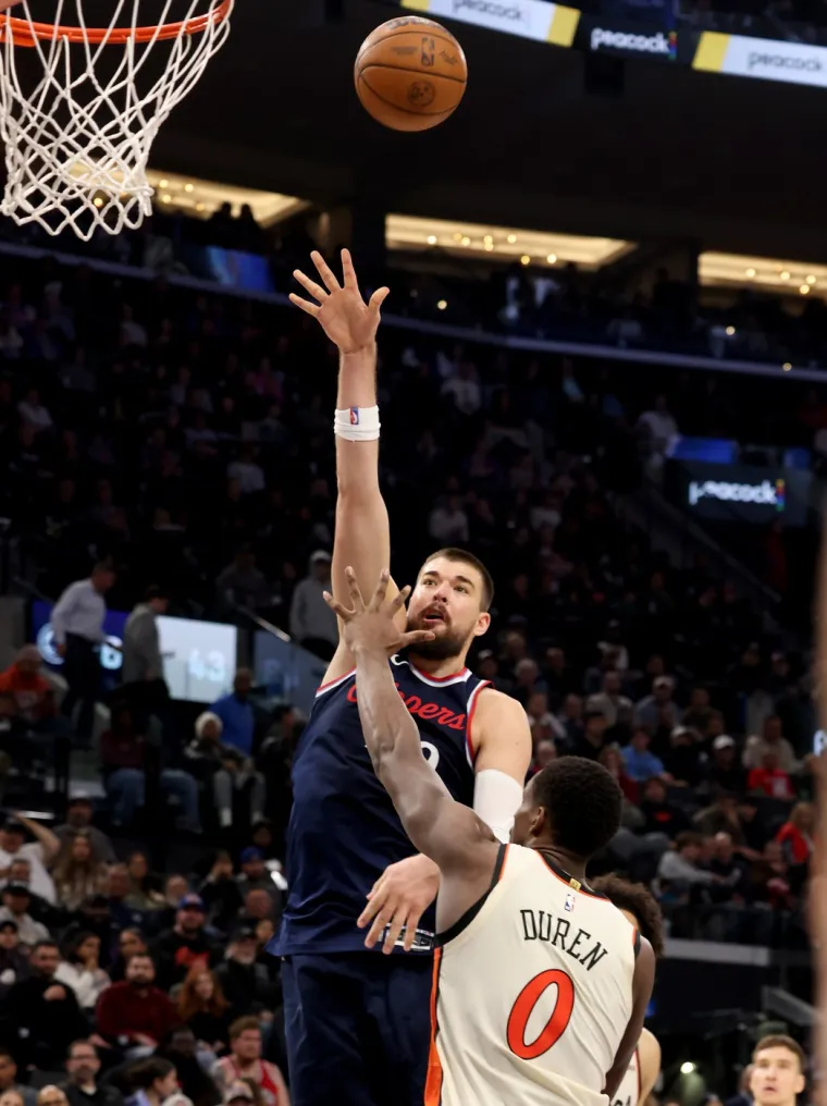 Zubac je hit! Ovakvu publiku nemaju ni Dončić ni Jokić: Nećete vjerovati tko gleda Hrvata dok rešeta Pistonse