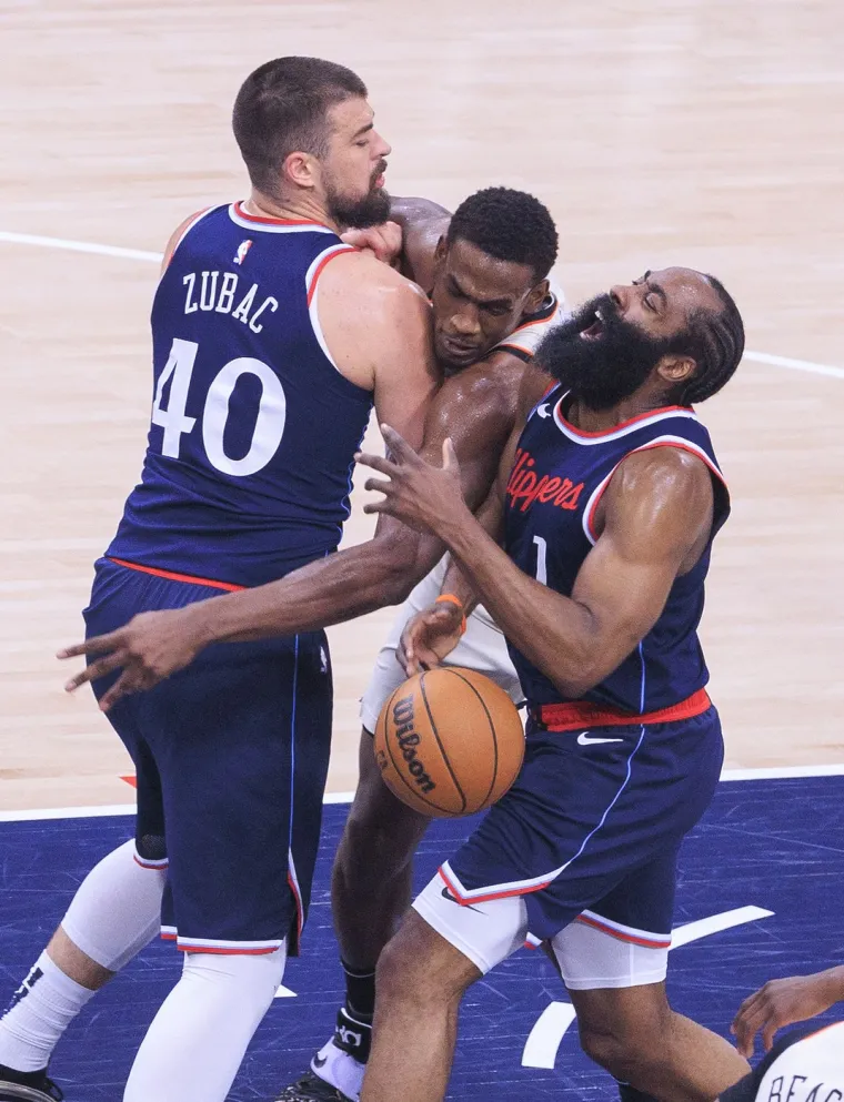 Zubac je hit! Ovakvu publiku nemaju ni Dončić ni Jokić: Nećete vjerovati tko gleda Hrvata dok re&scaron;eta Pistonse