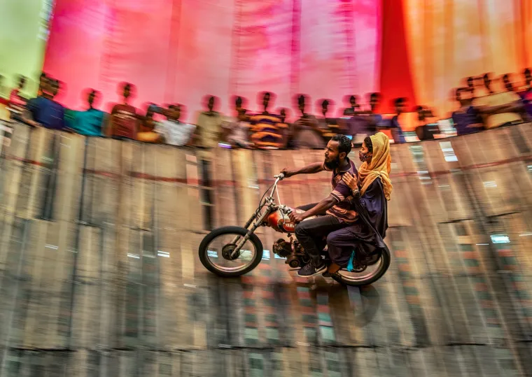 Zid smrti privlači tisuće vozača: Opasna tradicija prestižni je simbol neustra&scaron;ivosti