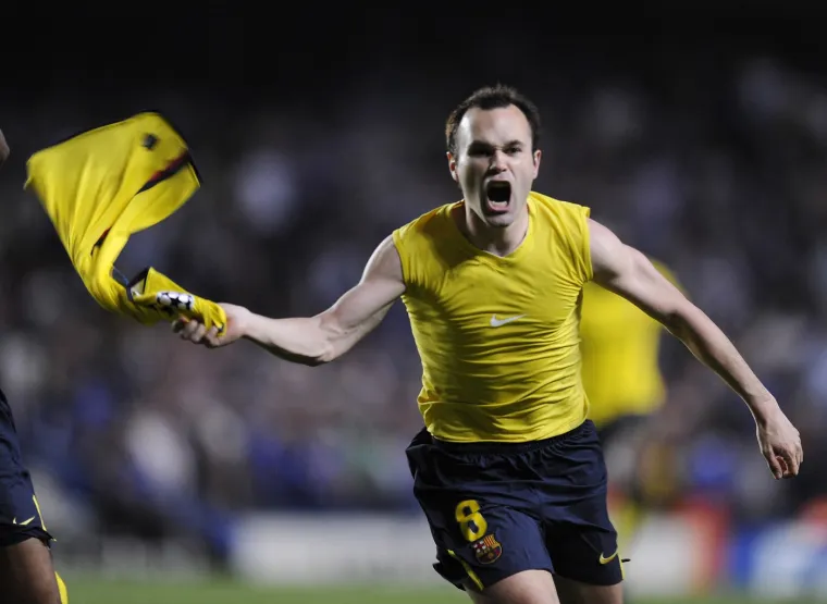 Barca je konačno uputila svoj prvi udarac u okvir gola u 93. minuti i bila je to prava golčina. Rašlje je rasparao Andreas Iniesta vanjskim dijelom kopačke pored bespomoćnog vratara Chelseaja Hilarija, izazvavši delirij za momčad Pepa Guardiole, koja je prošla u finale zahvaljujući golovima u gostima.