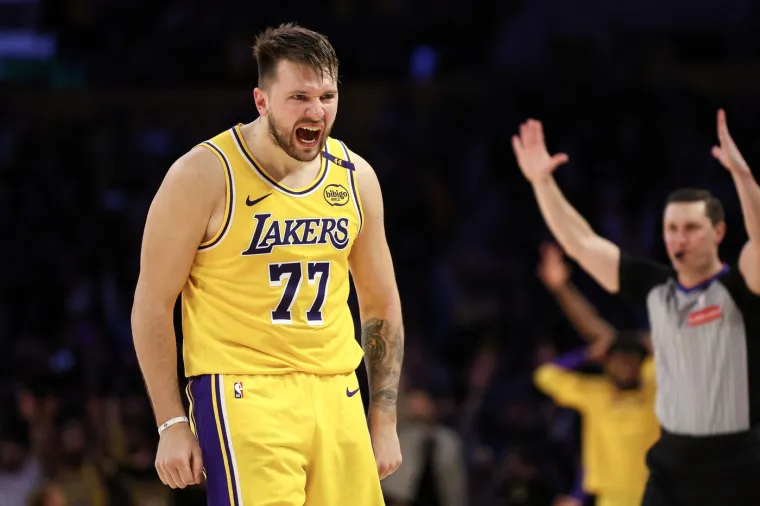 Luka Dončić je trenutno na prosjeku od 26.6 poena, 8.3 skoka i 7. 8 asistencija po susretu. 