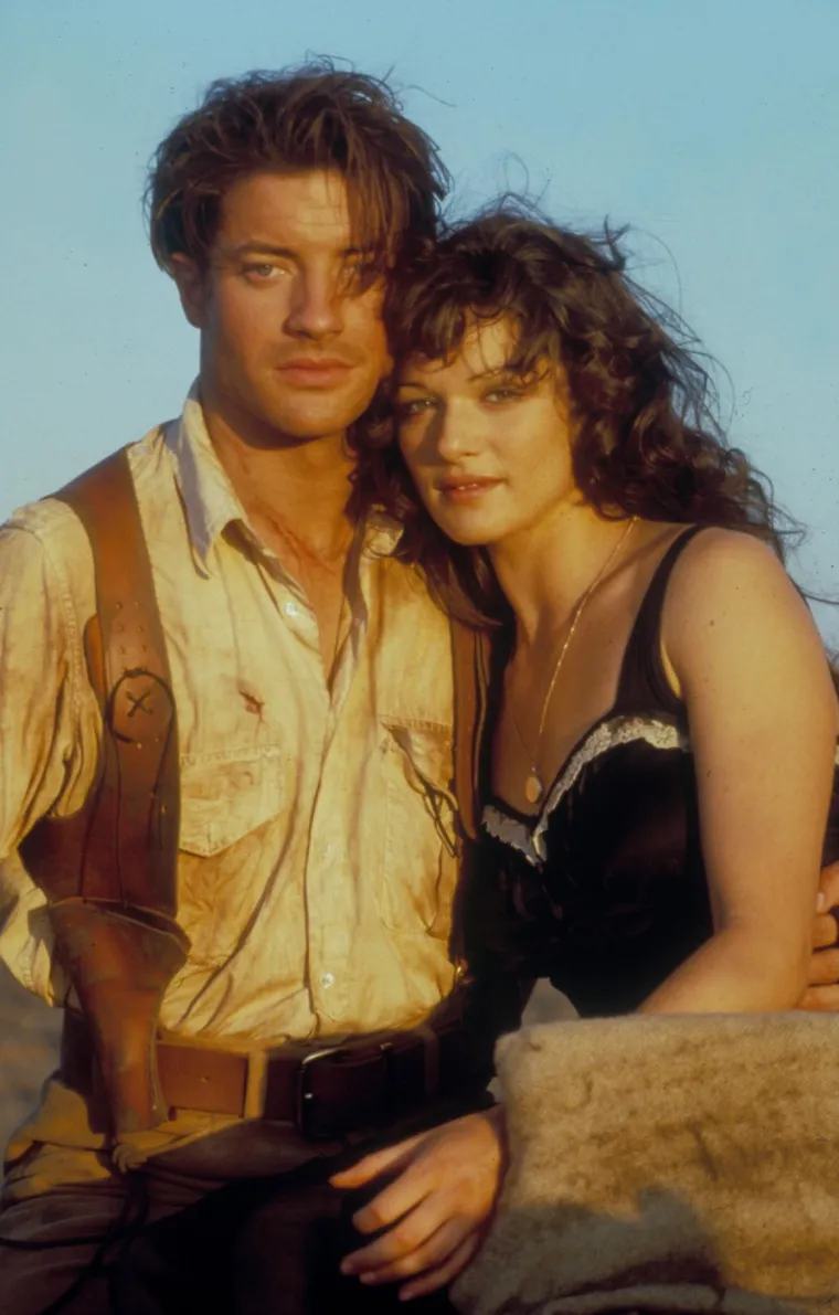 Svjetsku slavu stekla je ulogom u avanturističkom blockbusteru The Mummy (1999.), gdje je igrala znanstvenicu Evelyn Carnahan uz Brendana Frasera.
﻿