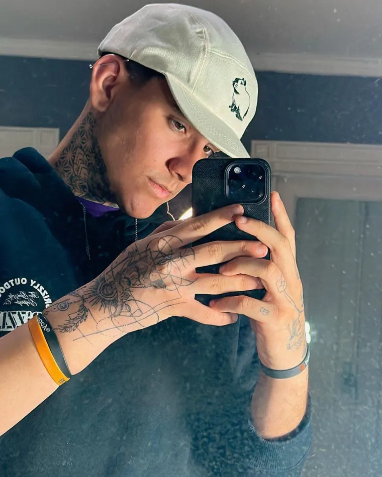 Je li ovo najzgodnija majka na svijetu? 'Prijatelji od sina zovu me na dejtove, nema zgodnije od mene'