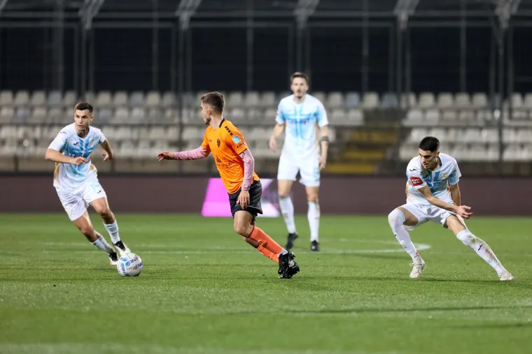 Evo &scaron;to se događalo u HNL utakmici koja nas je sve &scaron;okirala i zbog koje kladioničari pi&scaron;u gluposti