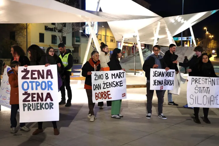 Veliki noćni mar&scaron; diljem Hrvatske: Pogledajte kakve su poruke nosili na transparentima