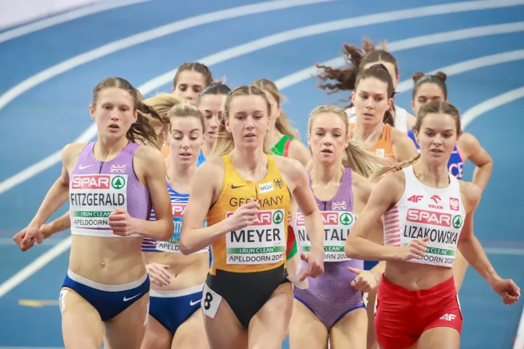 U trenutku nesreće bila je u sredini poretka.