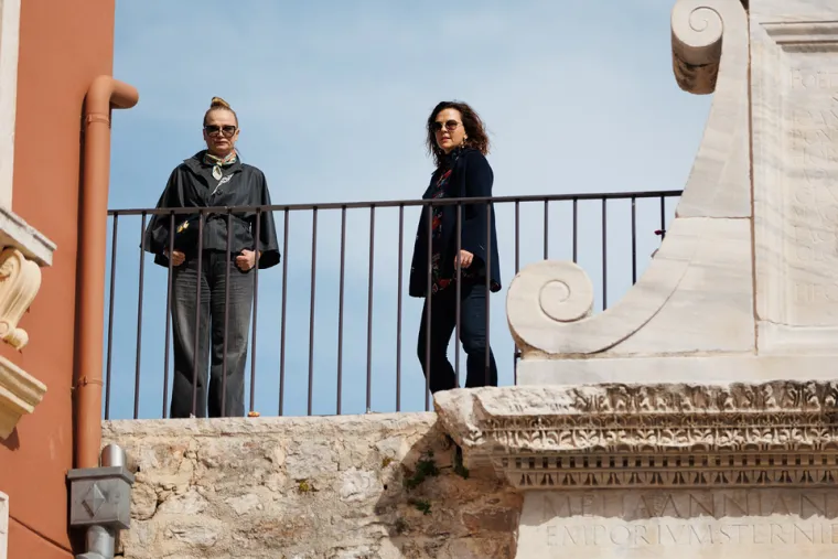 U Zadru je bilo vruće: Vitke dame podigle temperaturu u kratkim haljinama