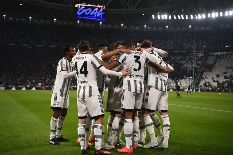 17. JUVENTUS 59 milijuna eura. 