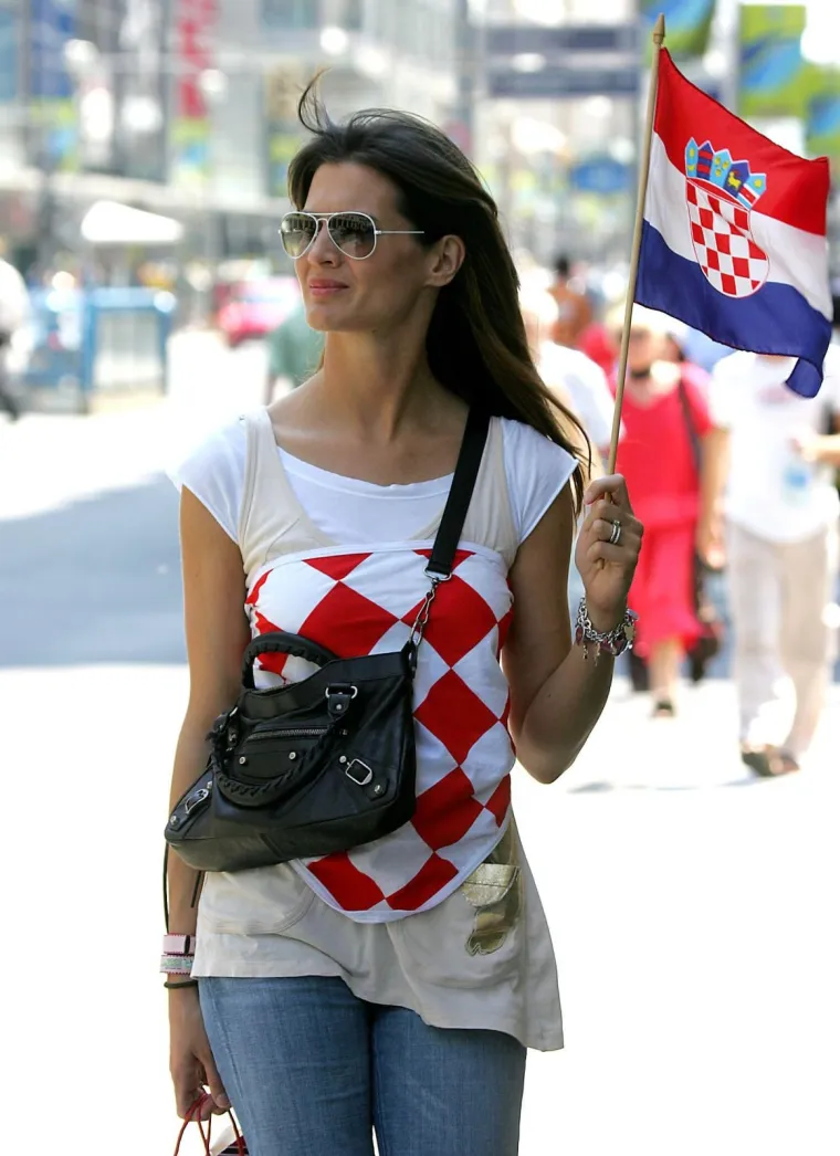 Na pragu 50. kao curica: Pogledajte kako je Iva Radić izgledala prije 20 godina