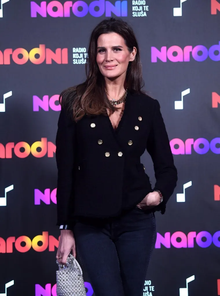 Na pragu 50. kao curica: Pogledajte kako je Iva Radić izgledala prije 20 godina