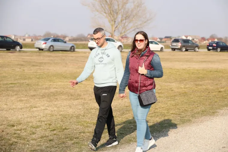 Zgodne djevojke okupirale Prelog: Mlada dama u kaputiću pokupila sve komplimente