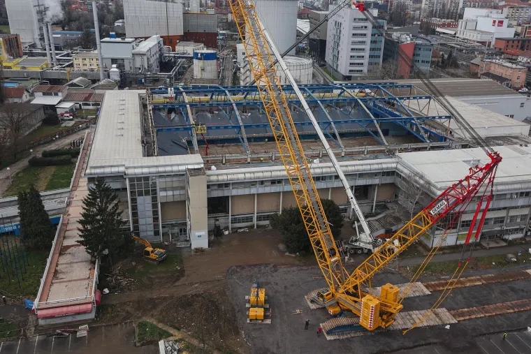 Najveća dizalica u gradu pu&scaron;tena u pogon: Evo na &scaron;to sada sliči Dom sportova